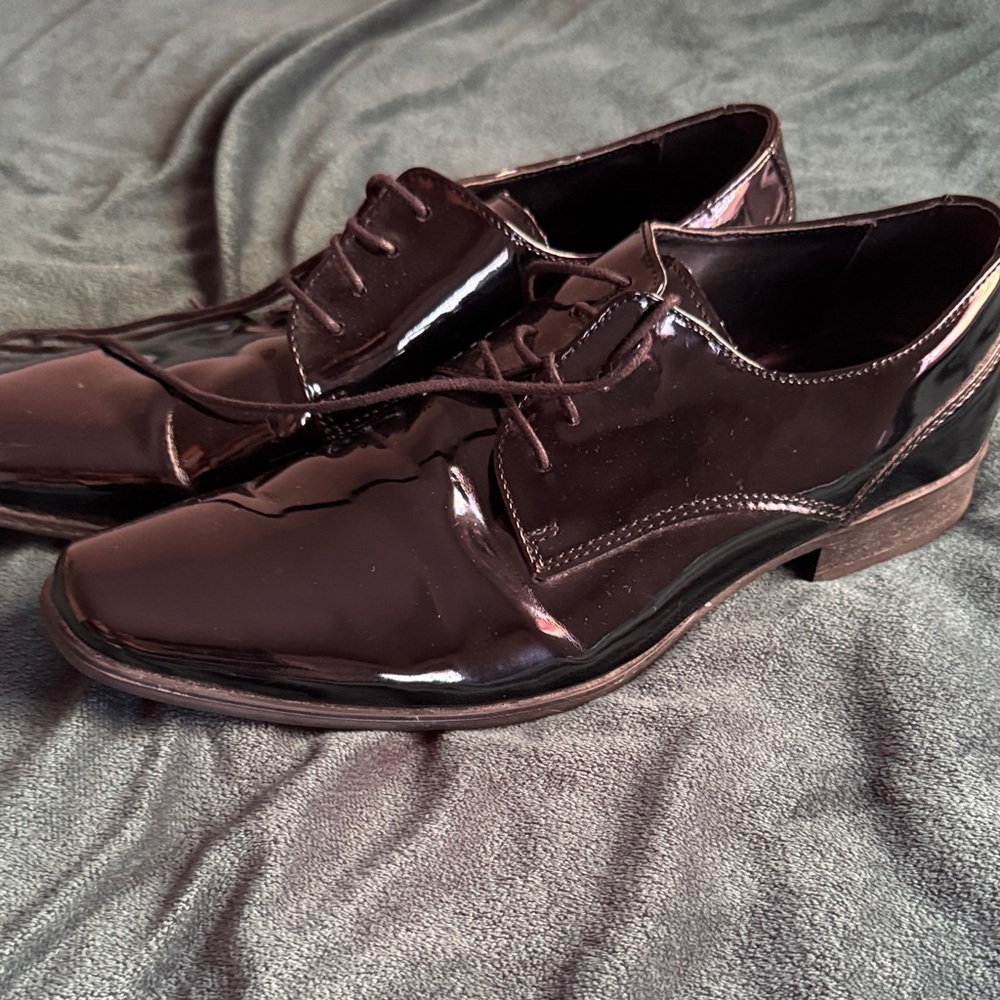 Calvin Klein Men's Glossy Black Oxfords